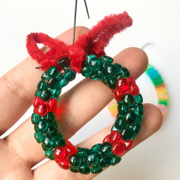 Red and Green Beaded Wreath Ornament - Picture 1 of 5
